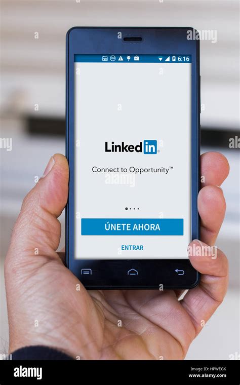 Linkedin app fotografías e imágenes de alta resolución Alamy