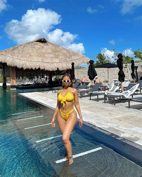 Let S Take A Flex Trip To Mexico With Mihlali Ndamase Bn Style