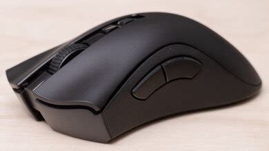 Razer DeathAdder V2 Pro vs Razer DeathAdder V3 Pro Side-by-Side Mouse Comparison - RTINGS.com