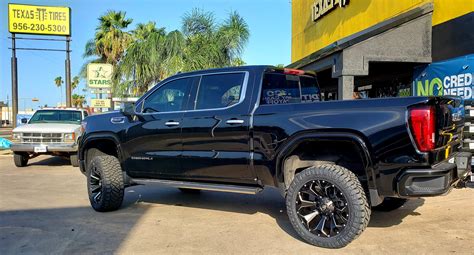 2019 GMC Sierra Denali Black Fuel Off Road Assault D546 Wheel Front