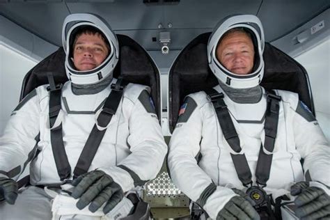 Whos Flying In The Spacex Crew Dragon Meet Astronauts Bob Behnken And