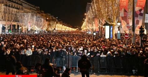 Champs Élysées New Year s Eve Fireworks and Light Show France 2 s