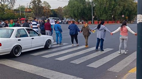 Vecinos Bloquean La Carretera Picacho Ajusco Y Provocan Caos Vial En