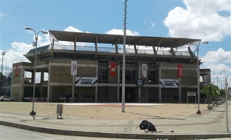 Historia de Colombia on Twitter Montería Estadio 18 de Junio templo