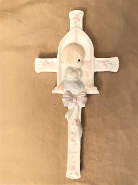 Enesco Precious Moments ‘worship The Lord Fine Porcelain Cross Wall