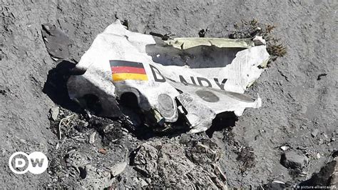 Enquête Sur L`accident Du Vol Germanwings 9525 Dépôt De France