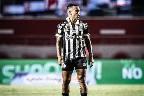 Otero Supera Desconfiança E Lidera Estatísticas Ofensivas Do Santos Em