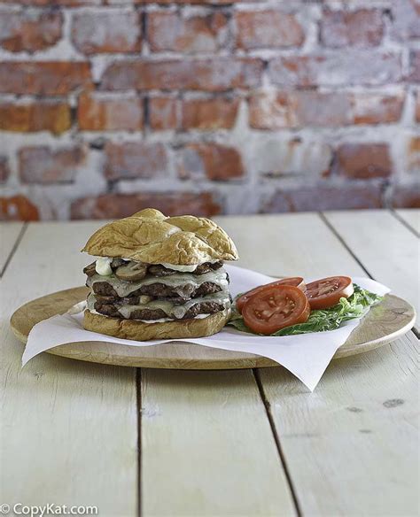 You Can Recreate The Smashburger Truffle Mushroom Swiss At Home With