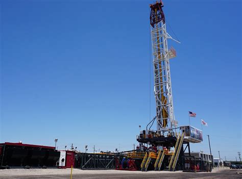 Land Drilling Rigs | High-Tech Oil Rig Systems | NOV