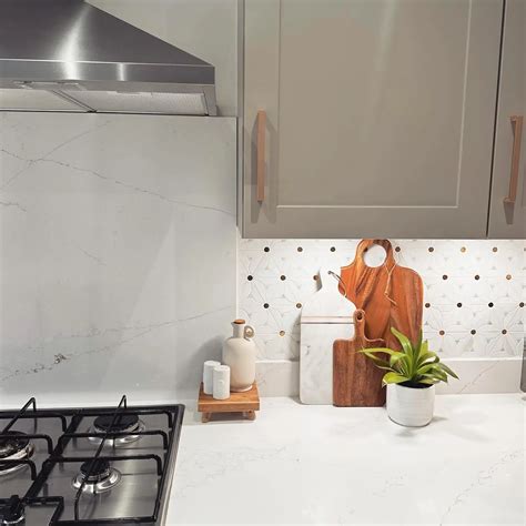 Large Flower Marble Tiles Backsplash Wall Tiles White Golden Kitchen