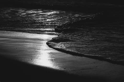 Download Black And White Beach Landscape With Waves Wallpaper