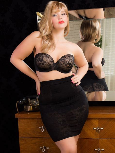 Sexy Curves Sensual Curvy Plus Size Seductive Nude Large Frame