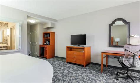 Hilton Garden Inn Hotel in Twinsburg, Ohio Hotel Rooms