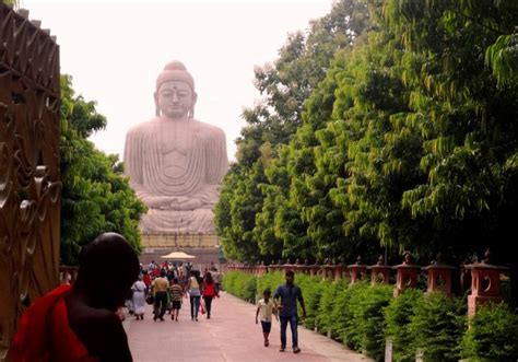 Famous temples & monasteries in Bodhgaya | Complete visitors guide