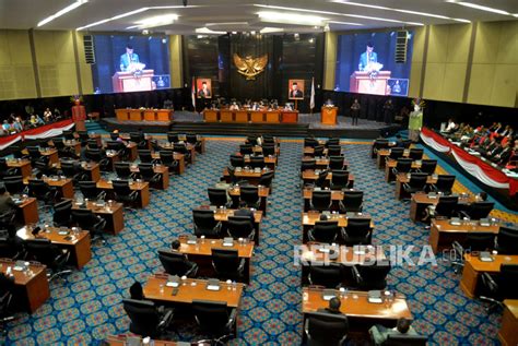 Rapat Banggar Sepakati RAPBD DKI Jakarta 2023 Sebesar Rp 83 7 Triliun