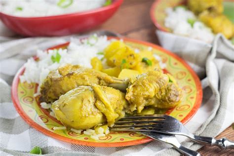 Jamaican Curry Chicken Recipe - Cooking The Globe