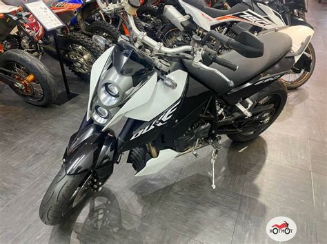 Купить б у KTM Duke инжектор передач в Москве белый naked bike