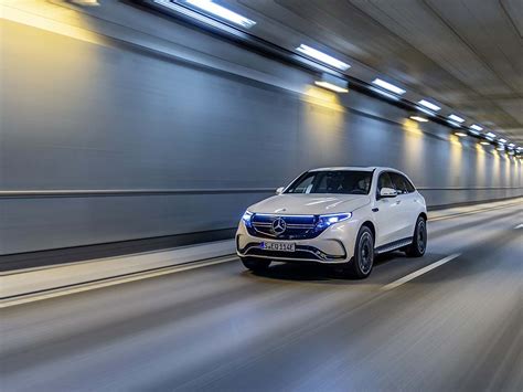 Tamamen elektrikli yeni Mercedes Benz EQC Türkiyede VIRAGE