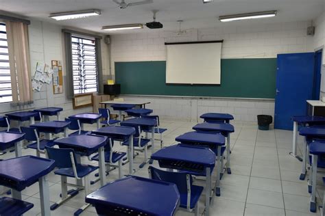 Covid: Campinas retoma aulas presenciais em 41 das 45 escolas ...