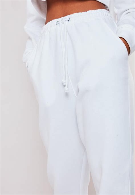 Missguided White Oversized 90s Joggers In 2020 White Joggers Trendy