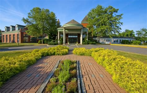 Evergreen Woods | Nursing Home | North Branford Skilled Nursing Facility