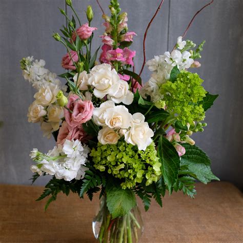 Ecton Floral Bouquet Michlers Florist Lexington Ky Michlers