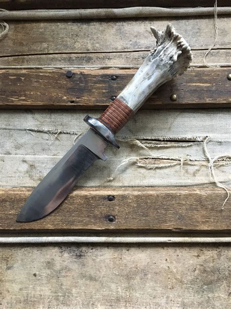 Handcrafted Knife And Sheath In 2020 Handcrafted Knife Knife Home