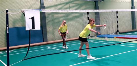 Mistrzostwa Rejonu Kaliskiego W Badmintonie Szko A Podstawowa