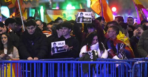 Detenida Una Mujer Por Resistencia Y Desobediencia En La Manifestación