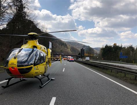 Schwerer Unfall Auf Der A 6 Bei St Ingbert