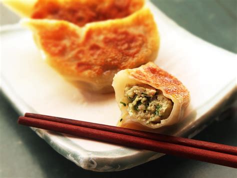 The Best Gyoza Japanese Pork And Cabbage Dumplings Recipe