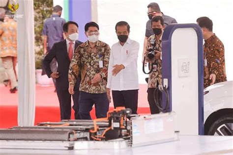 Presiden Jokowi Groundbreaking Pembangunan Pabrik Baterai Kendaraan