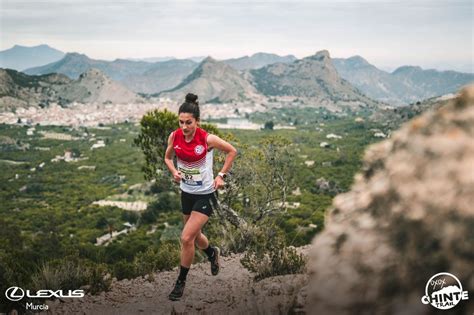 Miquel Corbera y Núria Gil campeones de España de Subida Vertical 2023