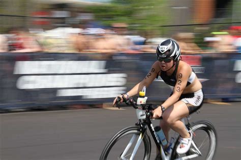 Why They Tri: Why More Women Are Trying Triathlon - Medill Reports Chicago