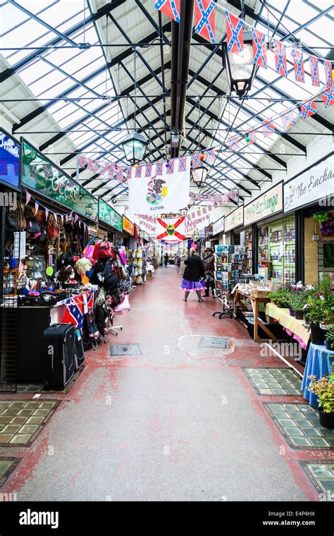 Leek Indoor Market Butter Hi Res Stock Photography And Images Alamy