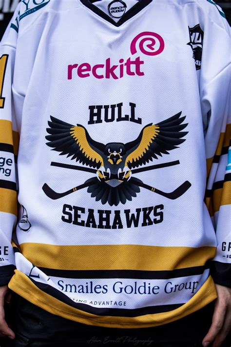 Hull Seahawks unveil Reckitt as new title sponsor - Hull Seahawks