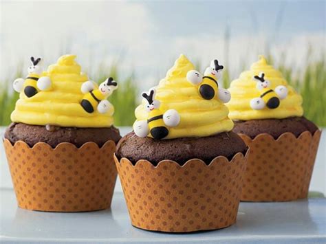 These 25 Creative Cupcakes Will Leave You Feeling Hungry