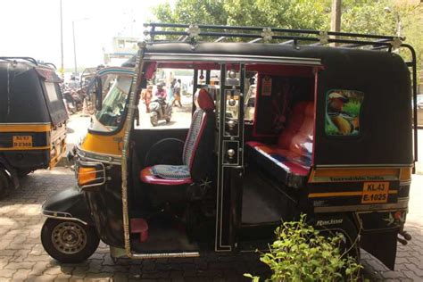 Fort Kochi Jewish Town On Foot By Tuk Tuk And Public Bus Getyourguide