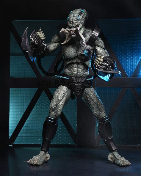 Predator Concrete Jungle Scale Action Figure Ultimate Deluxe