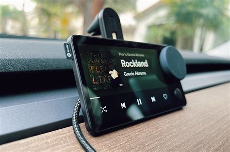 Is Spotify's Car Thing the Best Way to Stream Music While Driving ...