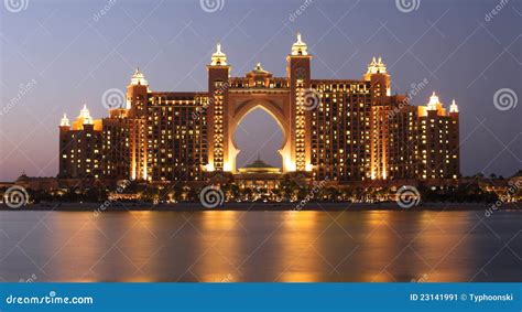 Atlantis Hotel At Night, Dubai Stock Image - Image: 23141991