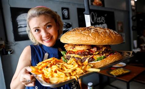 The 10,000-Calorie Challenge To Eat Bangkok's Biggest Burger