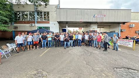 Greve Dos Rodovi Rios Afeta Circula O De Nibus Na Regi O Metropolitana