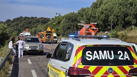 Choc Frontal Entre Un Deux Roues Et Un Poids Lourd Ajaccio Le Motard