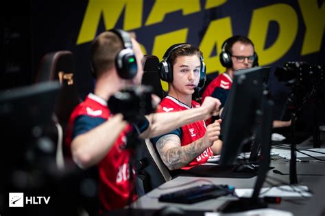 Astralis qualify for Brazy Party playoffs at the expense of ENCE | HLTV.org