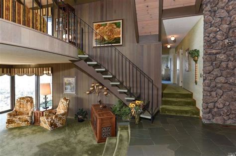 gallery-1481570659-brady-bunch-house-stairs - Allen Adams Realty