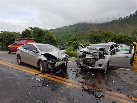 Motorista Tenta Ultrapassagem Em Local Proibido E Bate De Frente