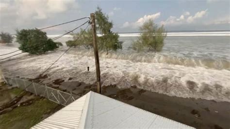 Letusan Gunung Berapi Bawah Laut Tonga Picu Gelombang Aneh Di Lautan