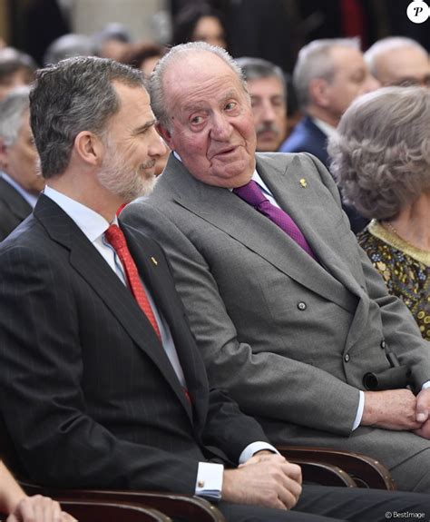 Le Roi Felipe Vi Despagne Et Son Père Le Roi Juan Carlos Le 10 Janvier