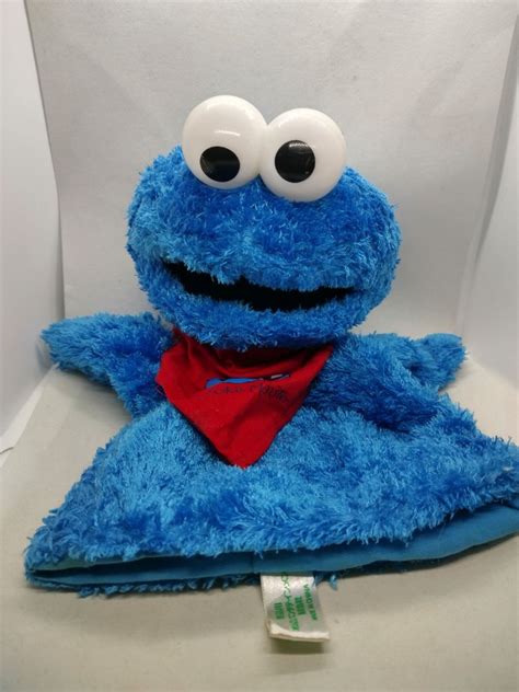 Sesame Street Cookie Monster Hand Puppet Hobbies And Toys Toys